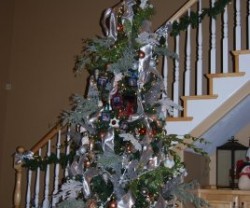 christmas+tree+ornaments[1]