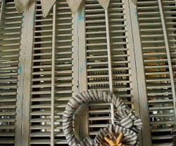 Beachy+shutters+on+a+mantel[1]