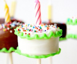 birthday+cake+brownie+pops