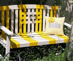 krylon+garden+bench+with+pillow[1]