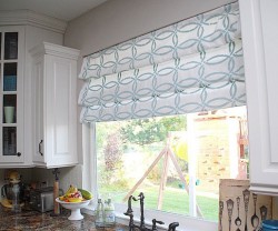 stenciled-curtains-from-the-right