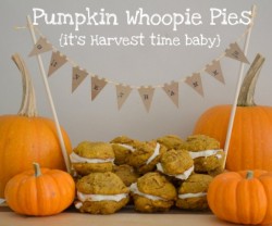 pumpkin whoopie pies