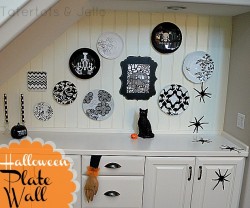 halloween plate wall