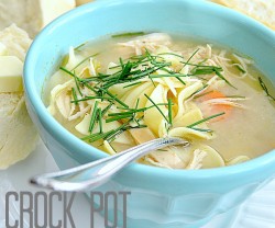 homemae crock pot chicken noodle soup