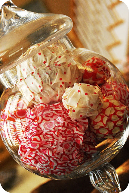 Make Valentine’s Day Ruffle Balls — PLUS a giveaway every crafty person needs!!