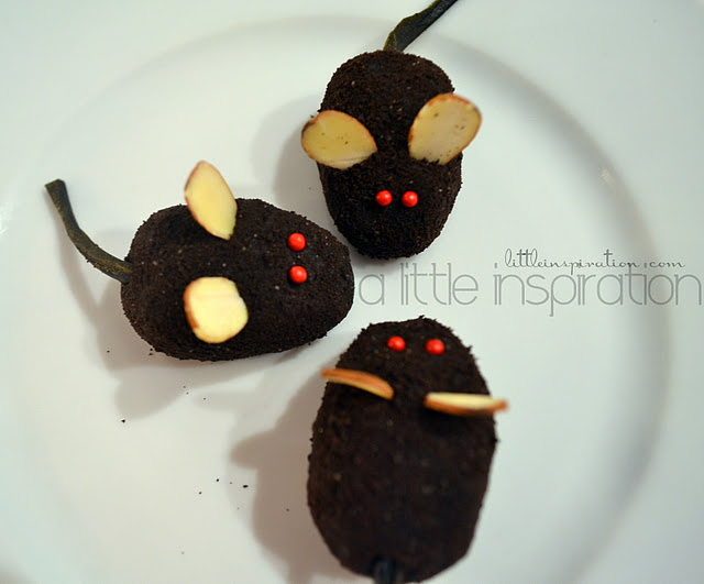 New Years Eve Party Idea – Make No-Bake Oreo Mice Cookies!!