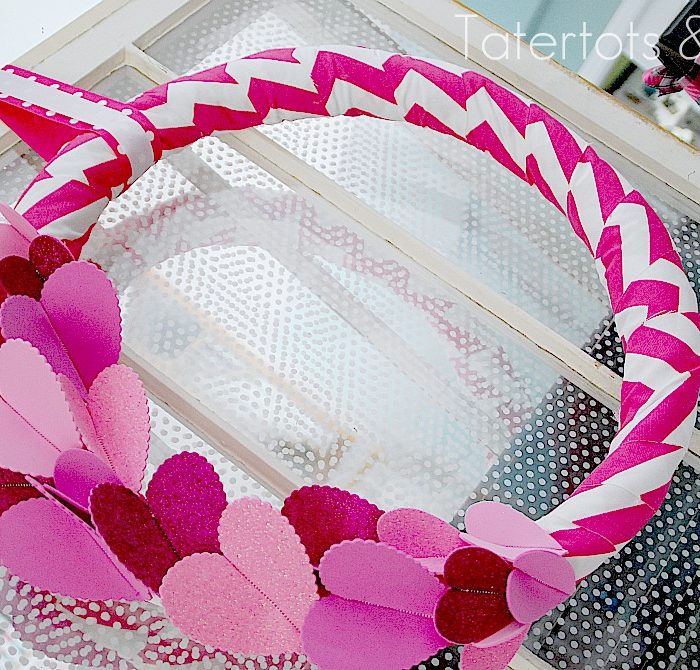 Valentine’s Day ♥ Chevron & Sparkle Wreath (tutorial)