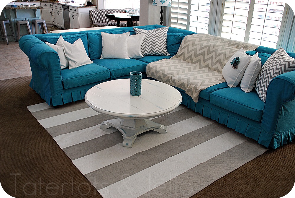 turquoise couch full view