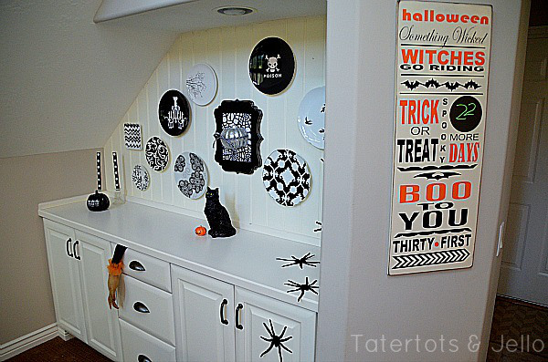 tatertots-and-jello-plate-wall-and-countdown-calendar