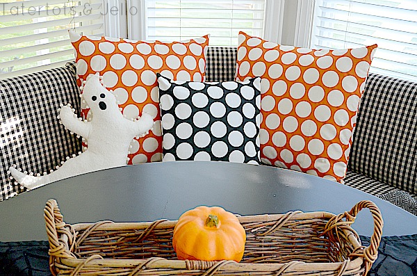 Easy Sew Envelope Pillow Covers - Sparkles of Sunshine