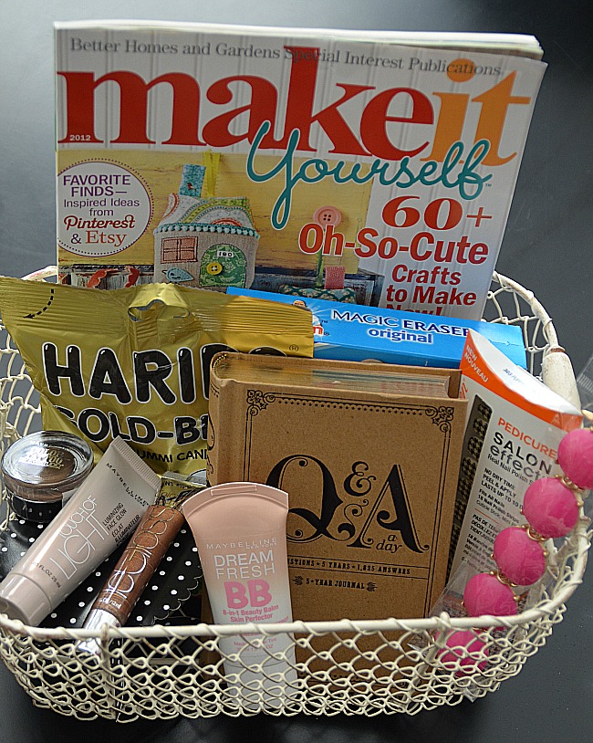 Gift Basket Shopping and Cupcake Batter Cookies - The Domestic Geek Blog