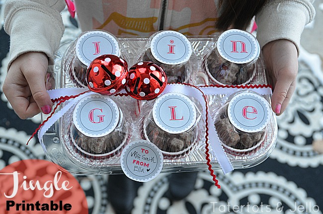 Free Printable Holiday Tags for Mini Loaf Pans