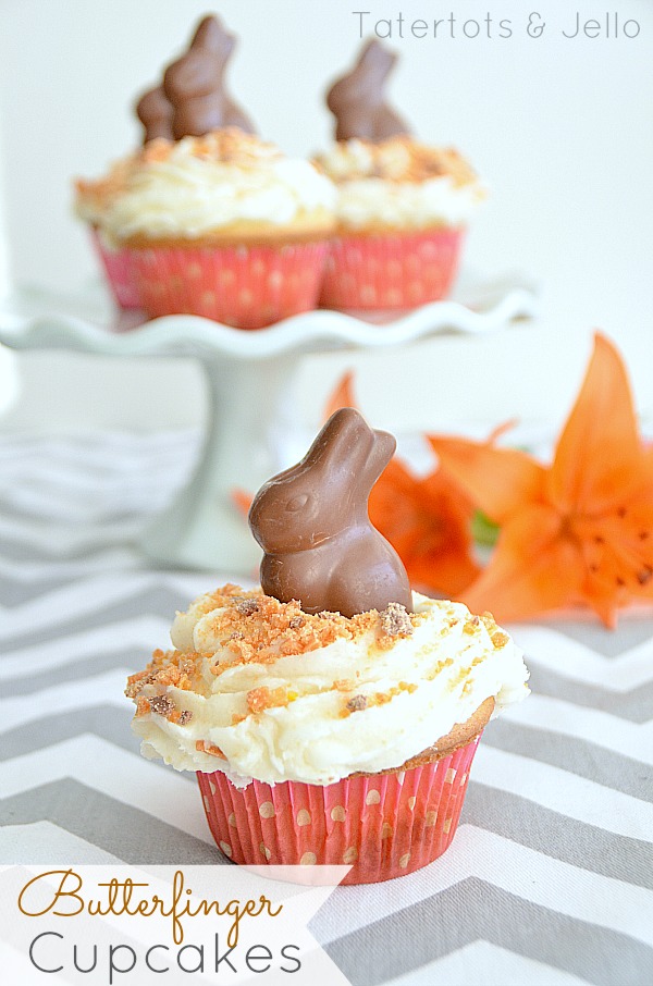 butterfinger cupcakes have a candy filling surprise inside! 