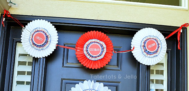 three patriotic medallions