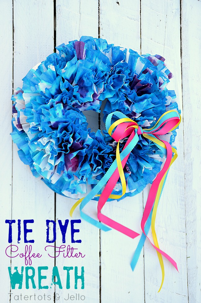 tie dye coffee filter wreath at tatertots and Jell