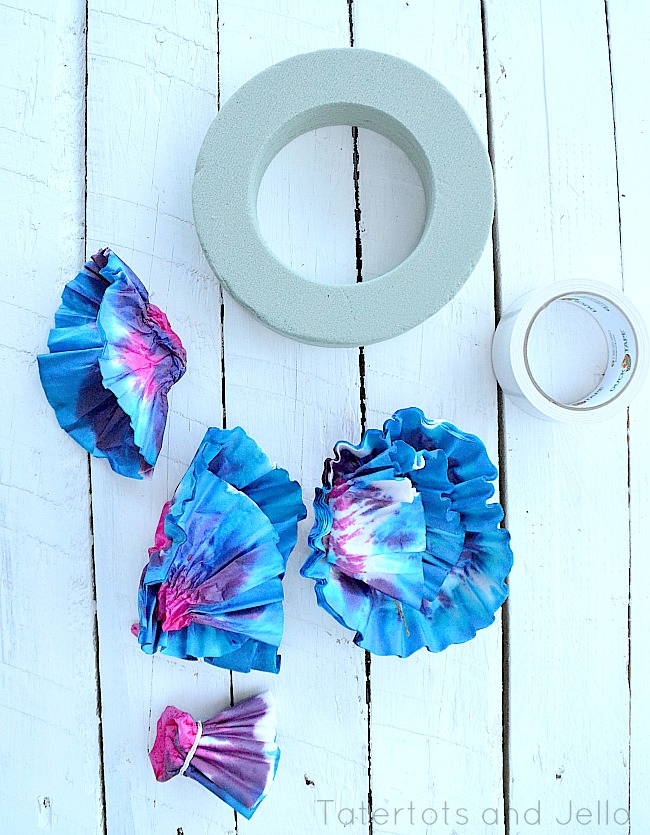 tie dye wreath supplies