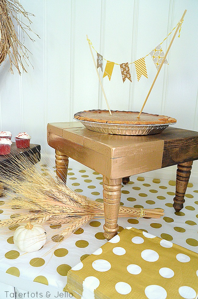 dip dyed mini table with pumpkin pie