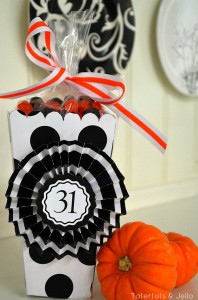 Free Halloween Treat Popcorn Box &amp; Medallion Printables (And Win a $100 ...