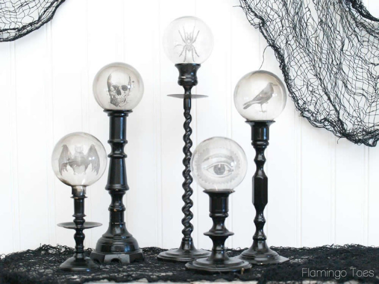 Spooky-Candlestick-Display