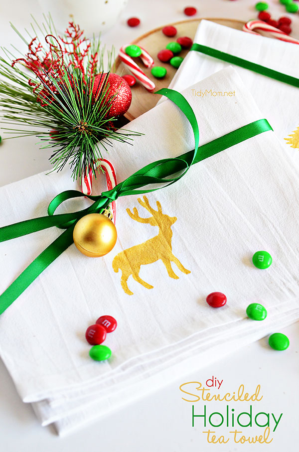 Happy Holidays: DIY Stenciled Holiday Tea Towel