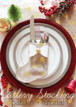 Happy Holidays: Burlap Cutlery Stockings