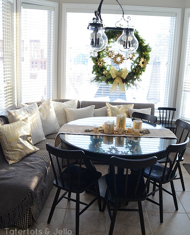 banquette holiday eating area