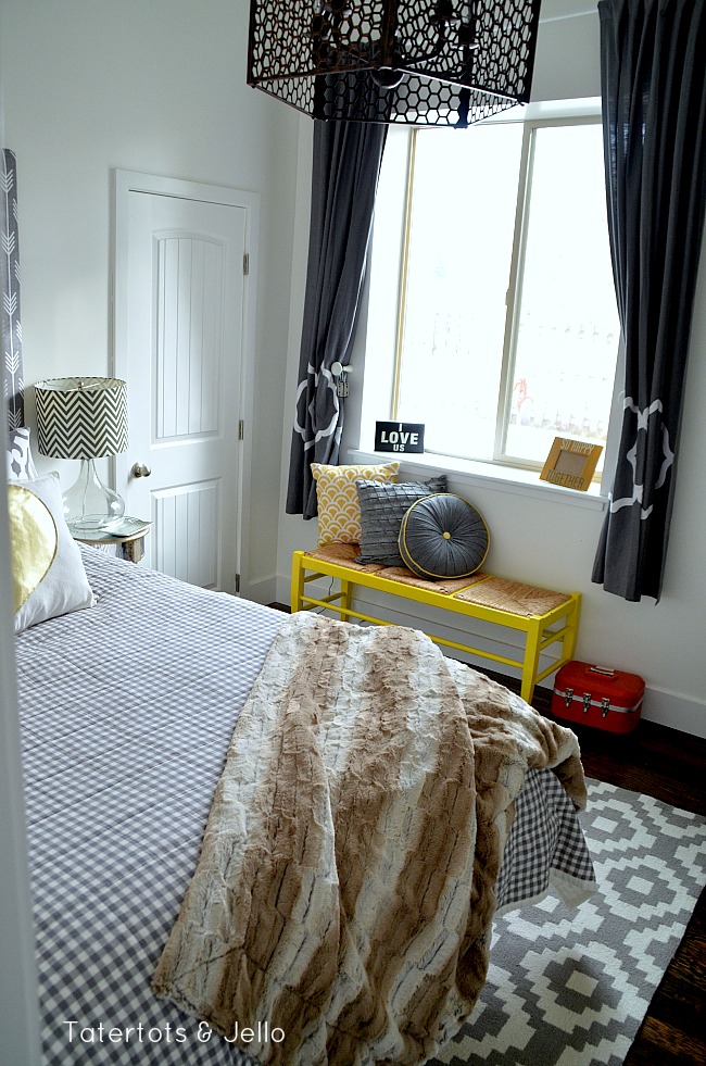 1905Cottage bedroom grey and white arrows