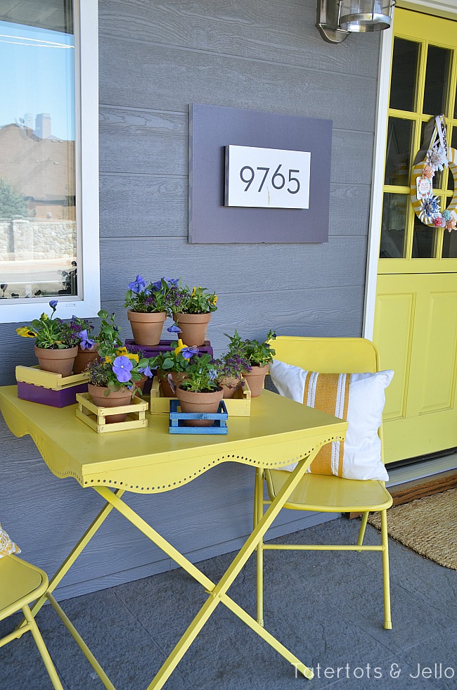 spring crate flower display at tatertots and jello