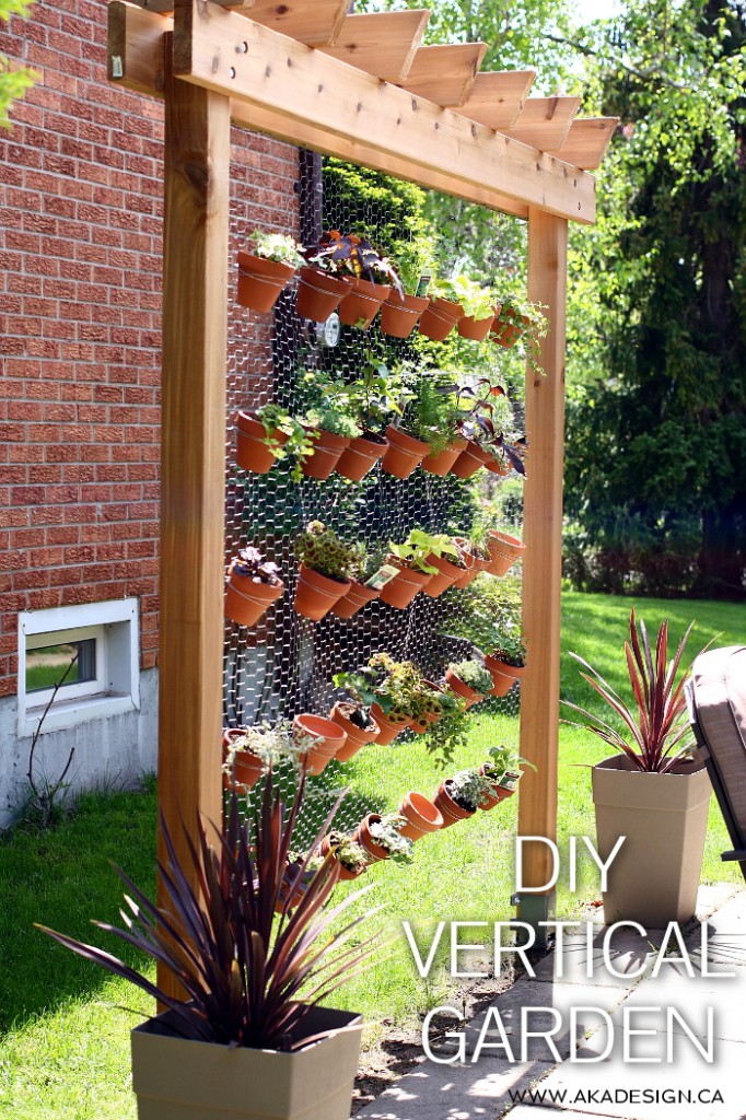 DIY-VERTICAL-GARDEN