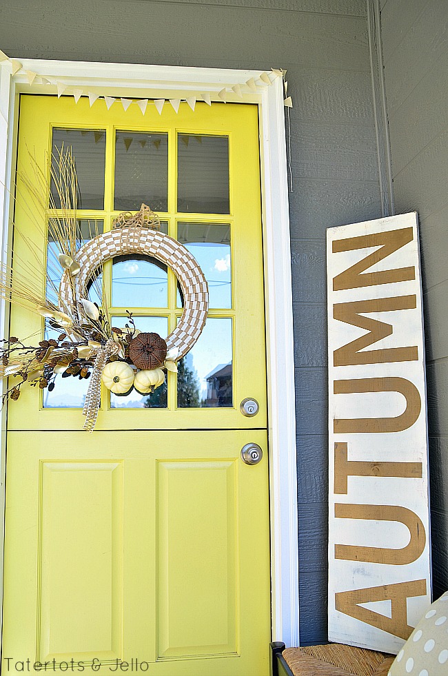 fall pumpkin wreath at tatertots and jello