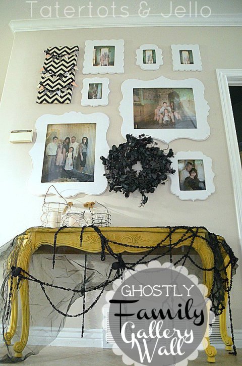halloween-family-gallery-wall-22