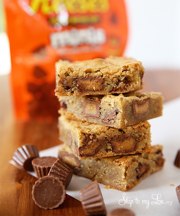 Reeces-Peanut-Butter-Cup-Blondies-Recipe