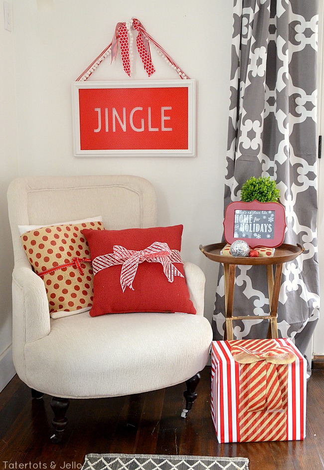 chistmas kitchen reading nook at tatertots and jello