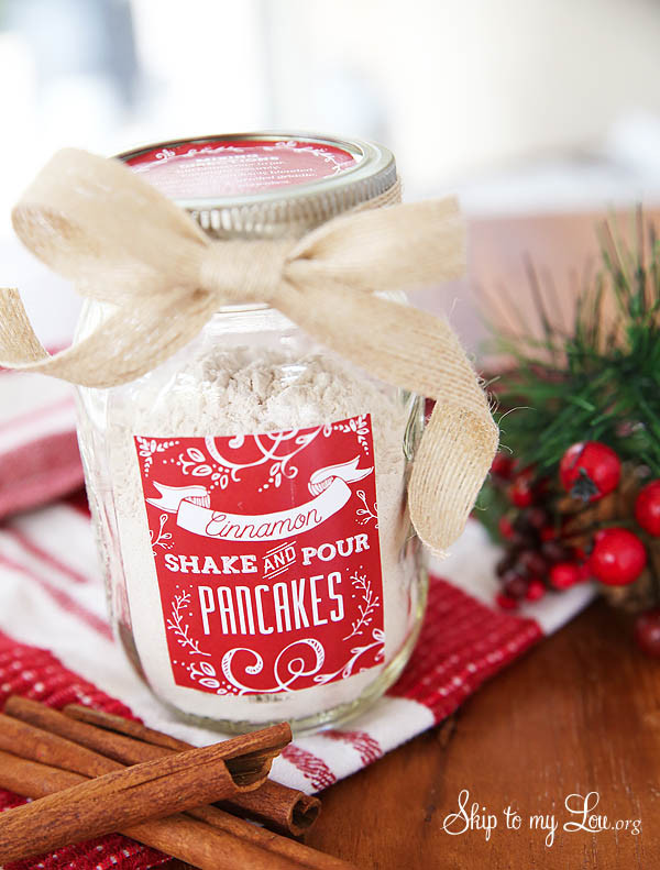 HAPPY Holidays: Cinnamon Shake & Pour Pancakes in a Jar (Gift Idea)