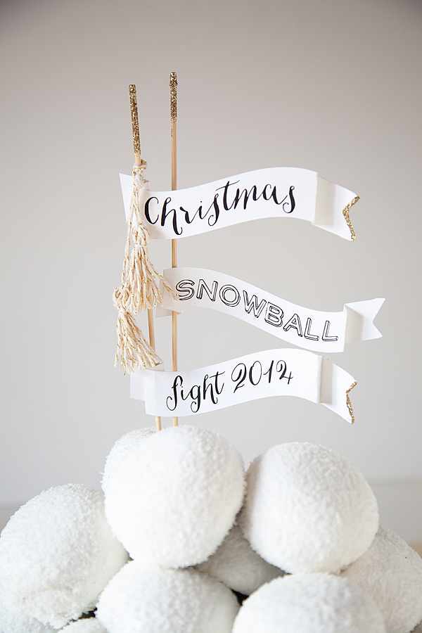 Hostess-Christmas-Snowball-Fight-2014-1