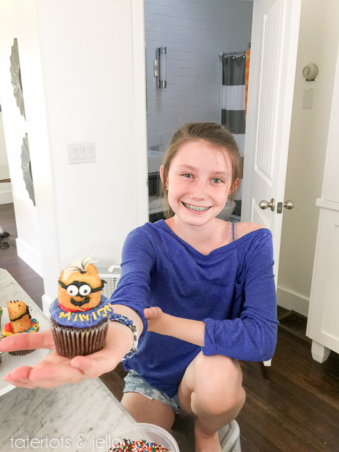 minion.inspired.party.printables.tatertotsandjello-1