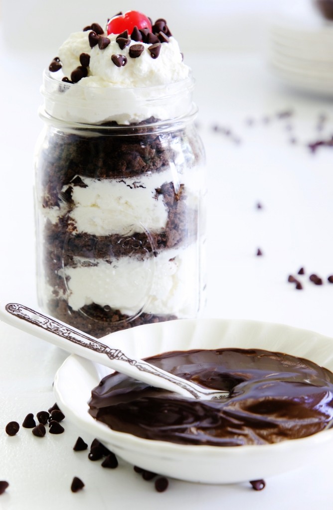 Mason-Jar-Desserts-Ice-Box-Cake