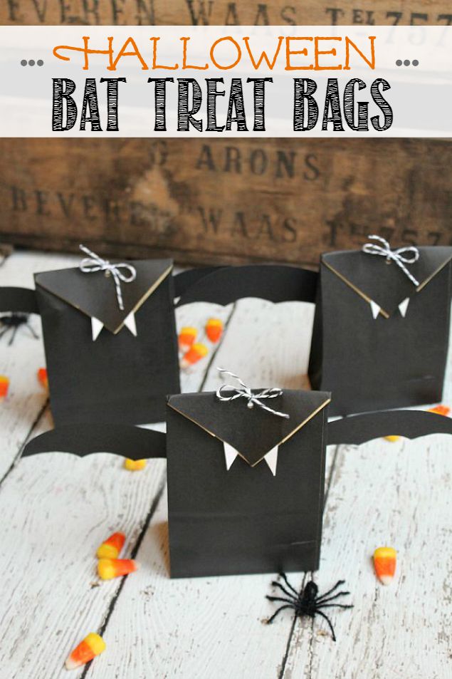 Halloween Bat Treat Bags #halloweenparty #partyfavors #battreats #halloweengift 