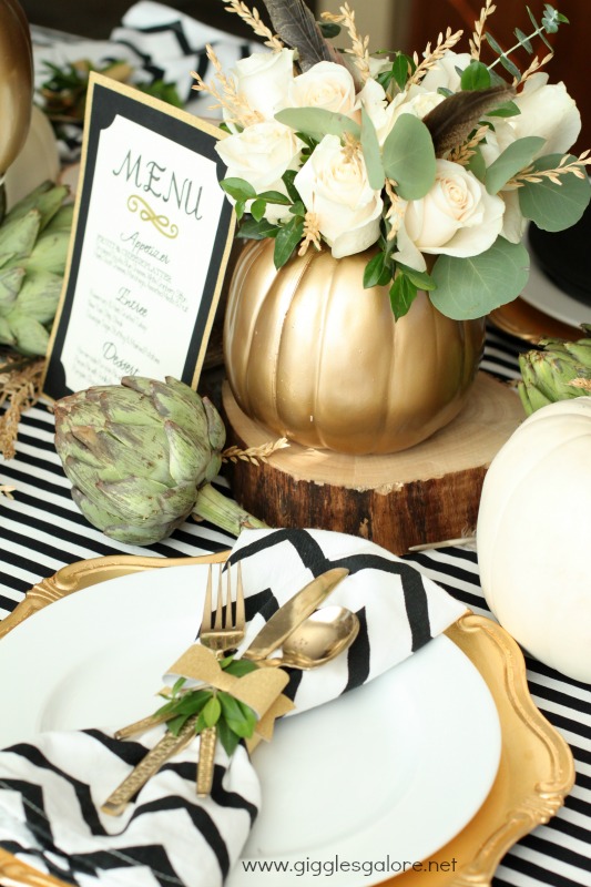 Giggles-Galore-Thanksgiving-Menu-and-Table-Setting