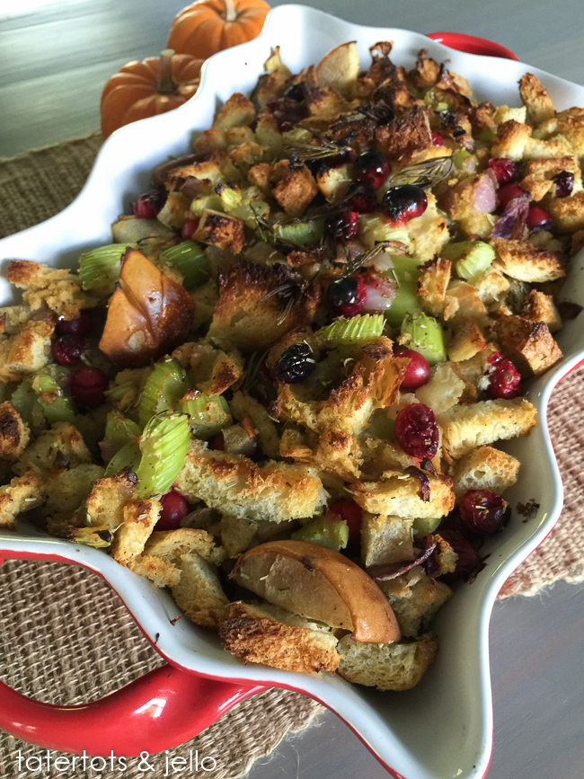 easy.awesome.stuffing.recipe.tatertotsandjello-7