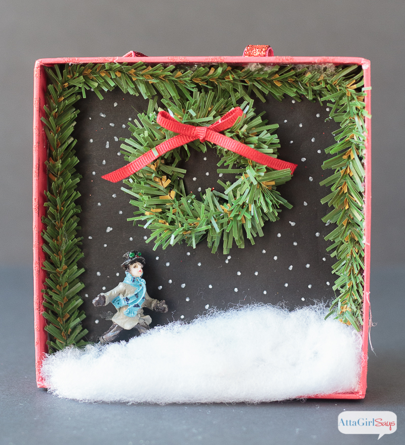 800px-diy-shadowbox-christmas-ornaments-4