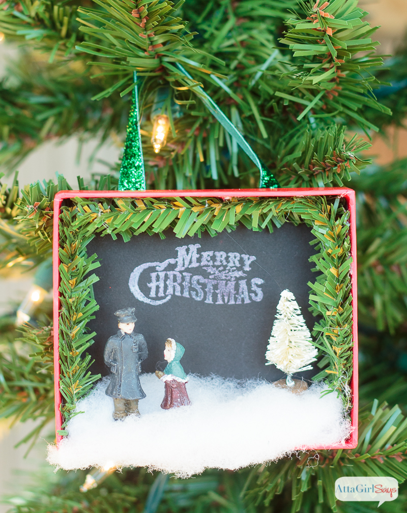 800px-diy-shadowbox-christmas-ornaments-6-1