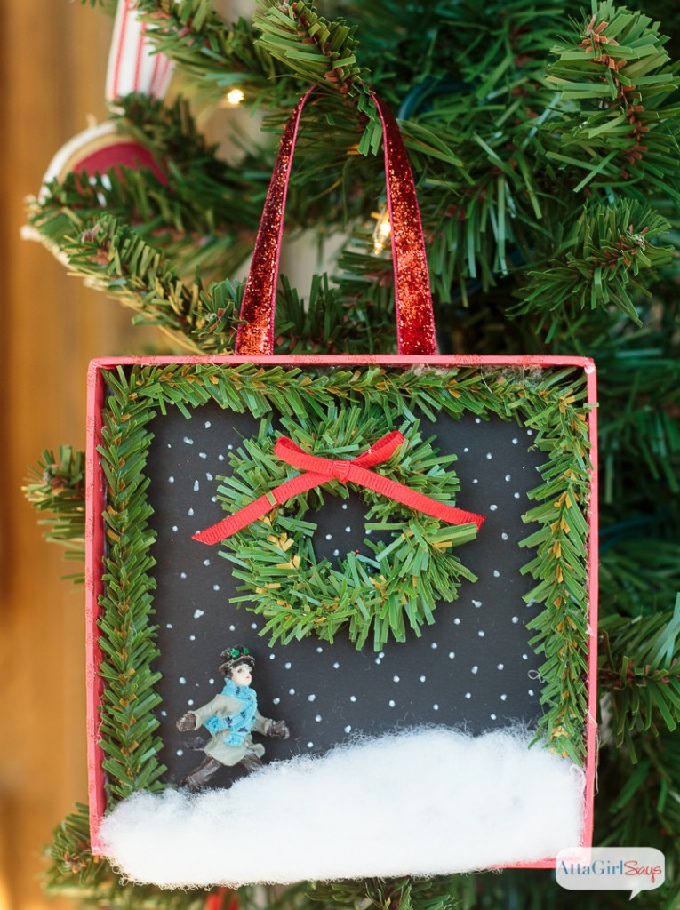 800px-diy-shadowbox-christmas-ornaments-7