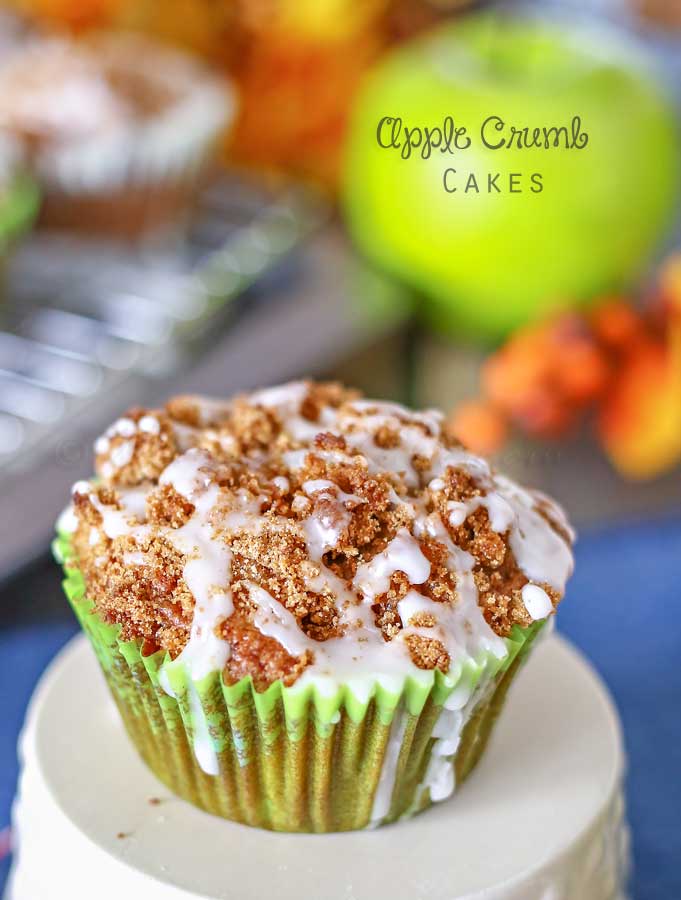 Apple-Crumb-Cakes