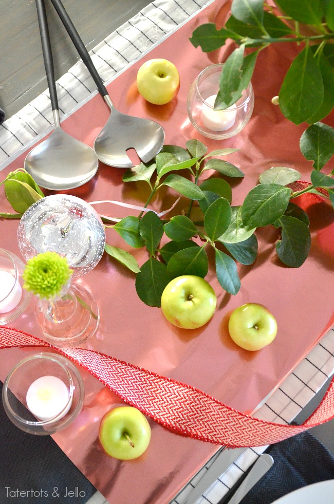 pink and red metallic tablescape 
