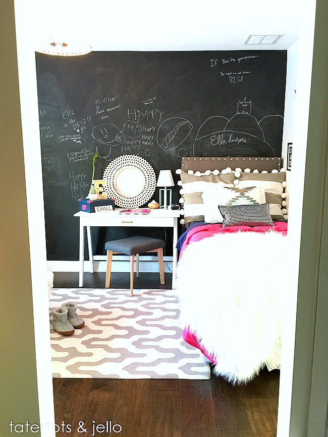 colorful tween bedroom