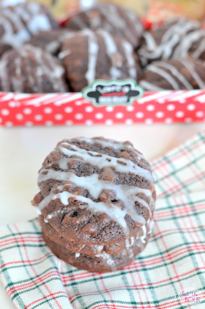 double-chocolate-cranberry-walnut-cookies-22