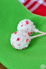 Happy Holidays: Peppermint Brownie Cake Pops