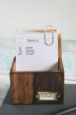 DIY Recipe Box Birthday Calendar!