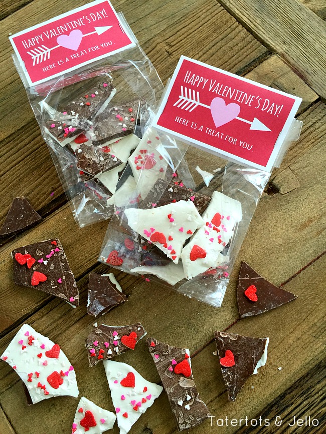 heart and arrow free printable treat toppers